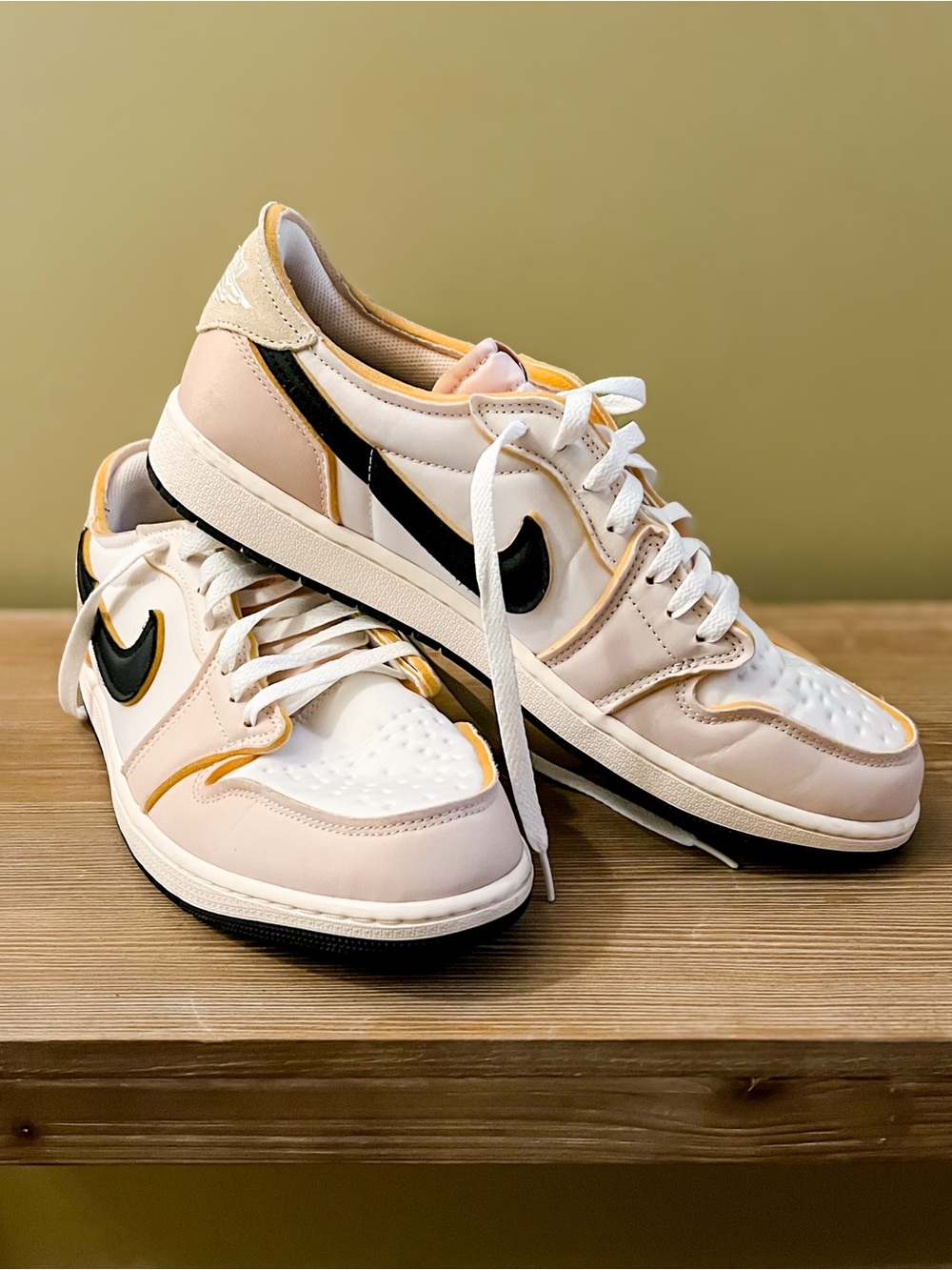 Men's NWOT Air Jordan 1 Retro Low OG EX 'Coconut Milk' size 13